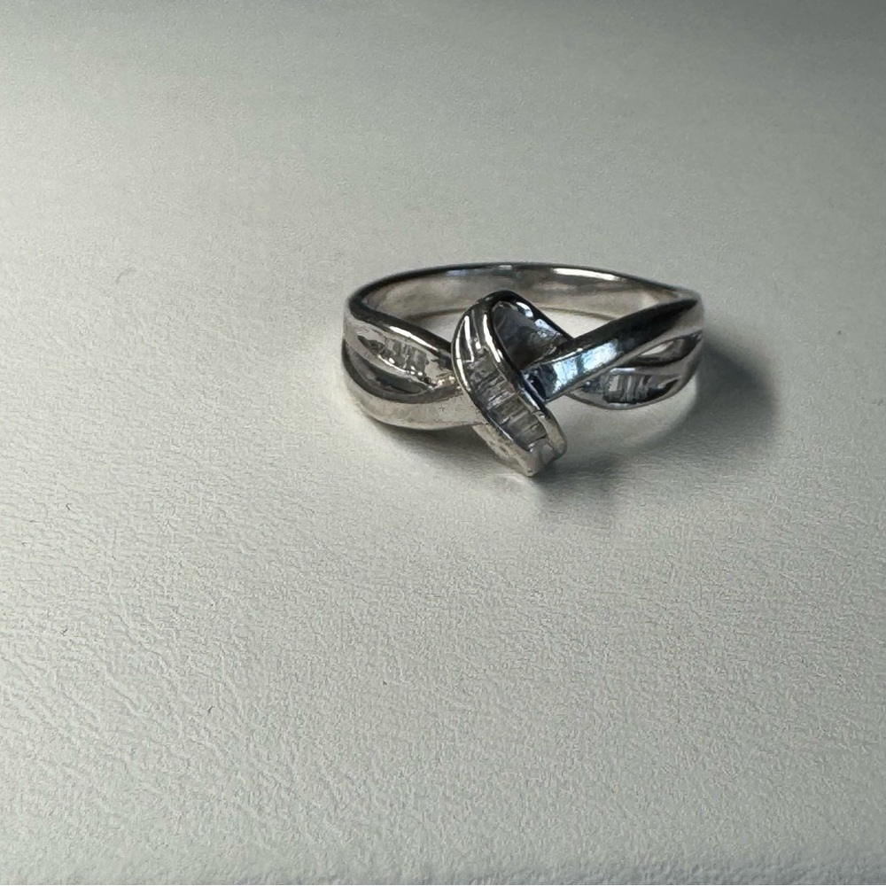 Heng Ngai Diamond Baguette Ring View 3